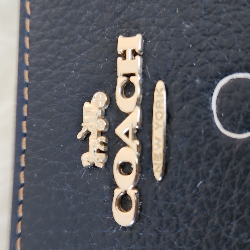 NWOT Disney X Coach Black Leather Minnie Mouse 3/4 Zip Wallet ❤️🐭🖤 - Picture 4 of 14